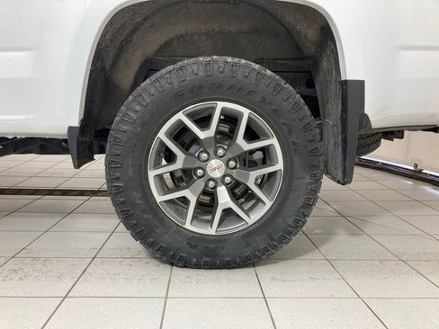 Used 2022 GMC Canyon AT4 AWD/4WD image 22