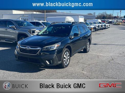 Used 2022 Subaru Outback Premium image 1