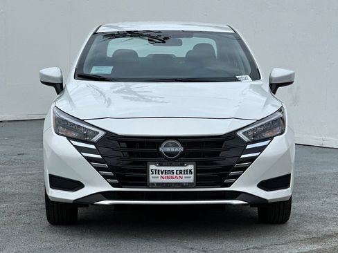 New 2025 Nissan Versa SV w/ Trunk Package FWD image 2