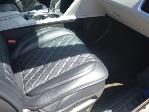 Used 2011 Chevrolet Equinox LT w/ Driver Convenience Package FWD image 17