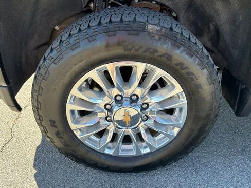 Certified 2023 Chevrolet Silverado 2500 High Country image 13