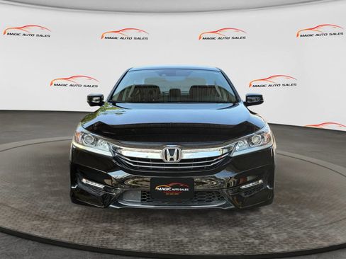 Used 2017 Honda Accord Hybrid Sedan image 3