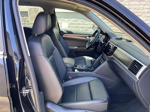 Certified 2023 Volkswagen Atlas SE w/ Panoramic Sunroof Package FWD image 6