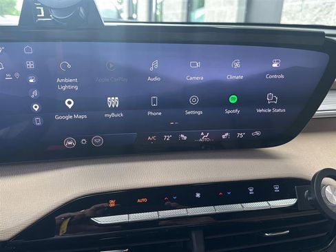 Used 2025 Buick Enclave Preferred w/ Power Package FWD image 7