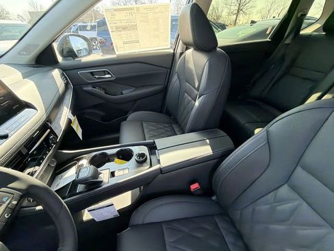 New 2026 Nissan Rogue Platinum w/ Platinum Premium Package image 20