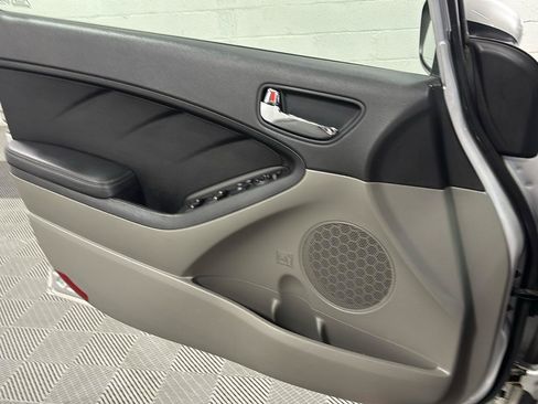 Used 2014 Kia Forte EX FWD image 24