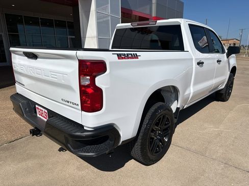 Used 2025 Chevrolet Silverado 1500 Custom Trail Boss w/ Turbomax Blackout Package image 7