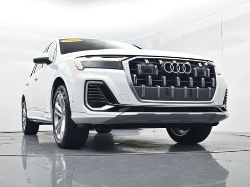 Used 2025 Audi Q7 3.0T Premium Plus AWD/4WD image 57
