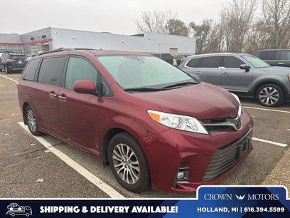 Used 2018 Toyota Sienna XLE