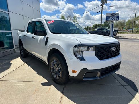 Used 2025 Ford Maverick XLT w/ XLT Luxury Package AWD/4WD image 3