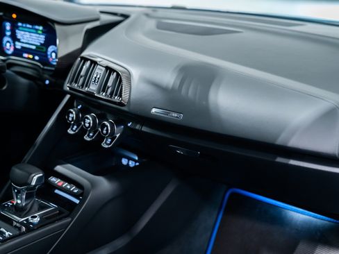 Used 2021 Audi R8 V10 image 21