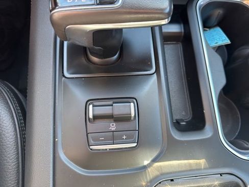 Used 2022 GMC Sierra 1500 Denali AWD/4WD image 6