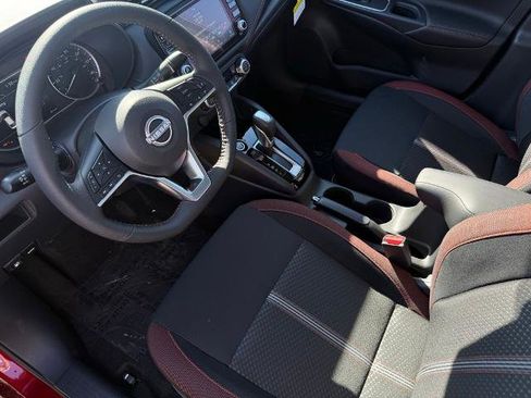 New 2025 Nissan Versa SR w/ Trunk Package image 16