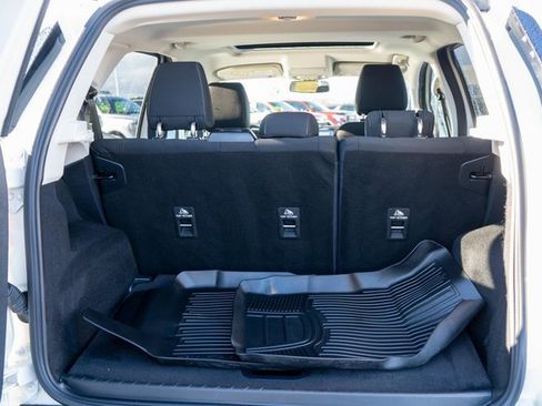 Used 2022 Ford EcoSport SE w/ SE Convenience Package image 10