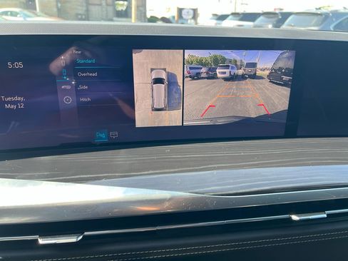 Used 2025 Cadillac Escalade Sport w/ LPO, Floor Liner Package AWD/4WD image 27