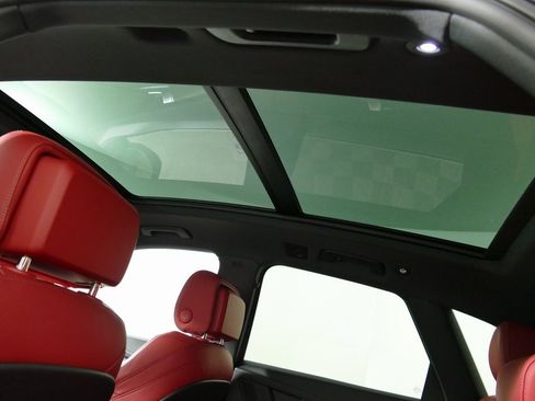 Used 2025 Audi SQ5 Premium Plus image 25