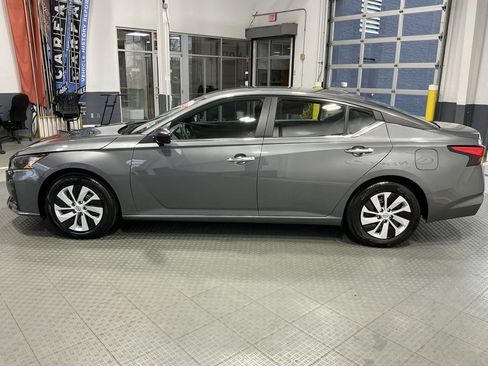 Used 2025 Nissan Altima 2.5 S image 31