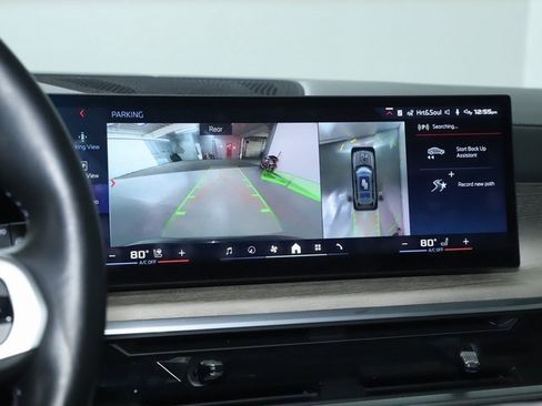 Used 2025 BMW X7 M60i image 26