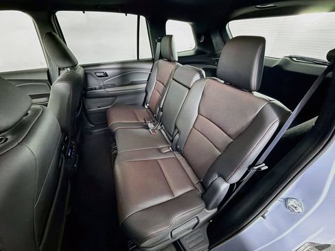 Used 2024 Honda Passport Black Edition image 25