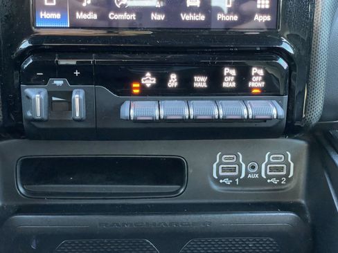 Certified 2024 RAM 1500 Limited image 21