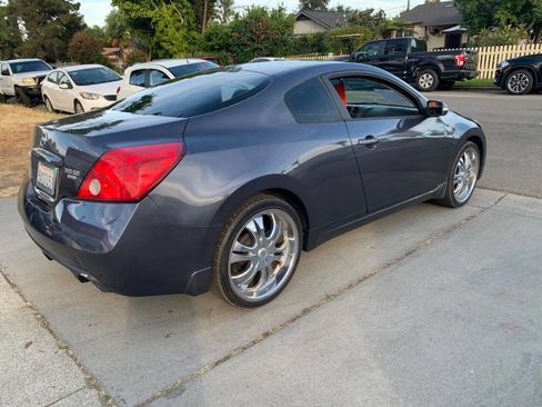 Used 2008 Nissan Altima 3.5 SE image 8