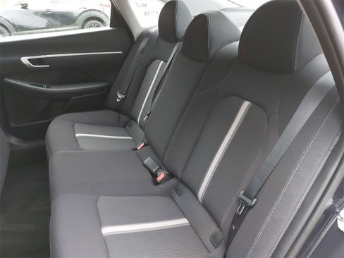 Certified 2025 Hyundai Sonata SE image 13