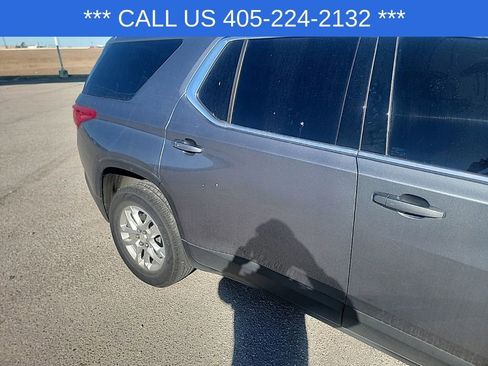 Used 2021 Chevrolet Traverse LT image 21