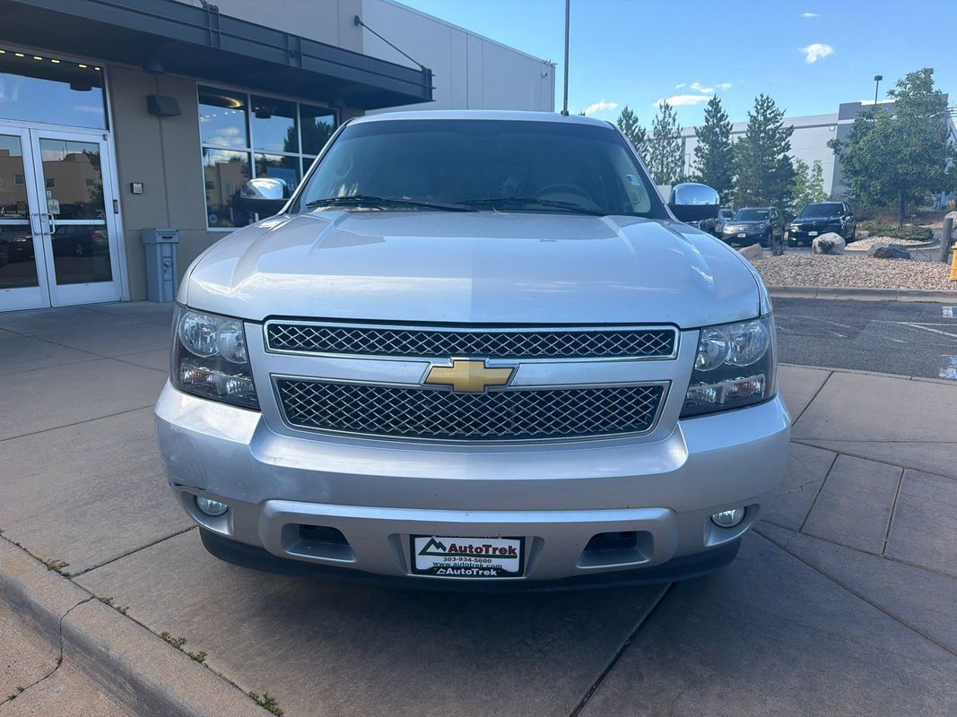 Used 2014 Chevrolet Tahoe LTZ RWD image 3