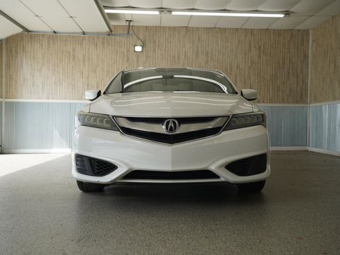 Used 2016 Acura ILX FWD image 2