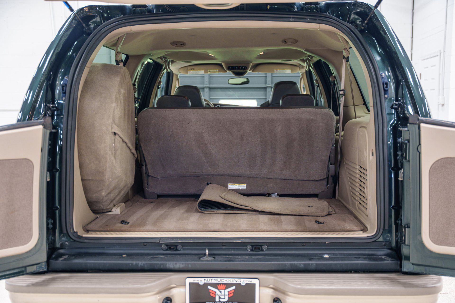 Used 2004 Ford Excursion Eddie Bauer AWD/4WD image 11