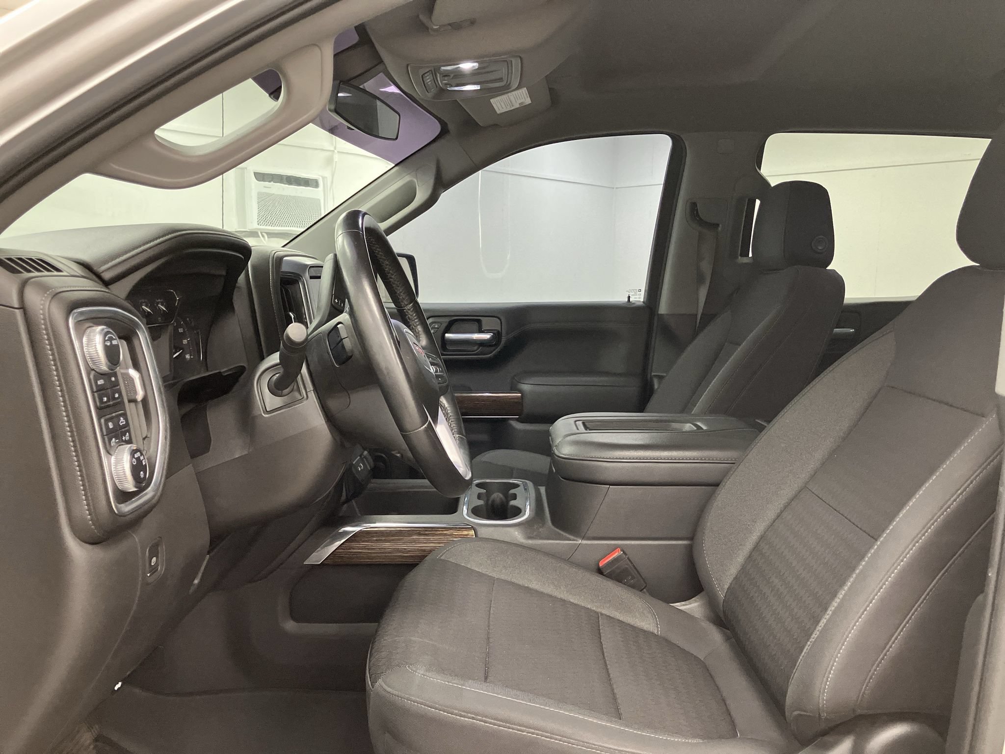Used 2021 GMC Sierra 1500 Elevation AWD/4WD image 9