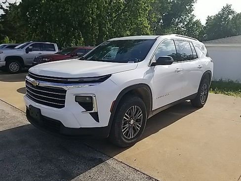 Certified 2026 Chevrolet Traverse LT AWD/4WD image 5
