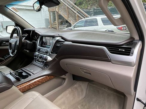 Used 2015 Chevrolet Suburban LTZ image 28