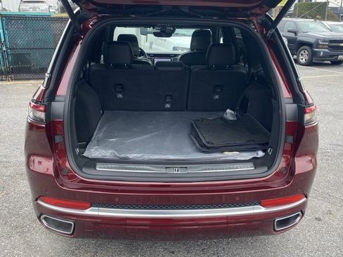 Used 2022 Jeep Grand Cherokee Summit image 7