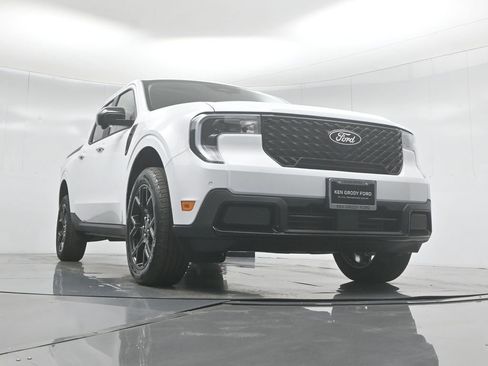 New 2025 Ford Maverick Lariat w/ Black Appearance Package image 44