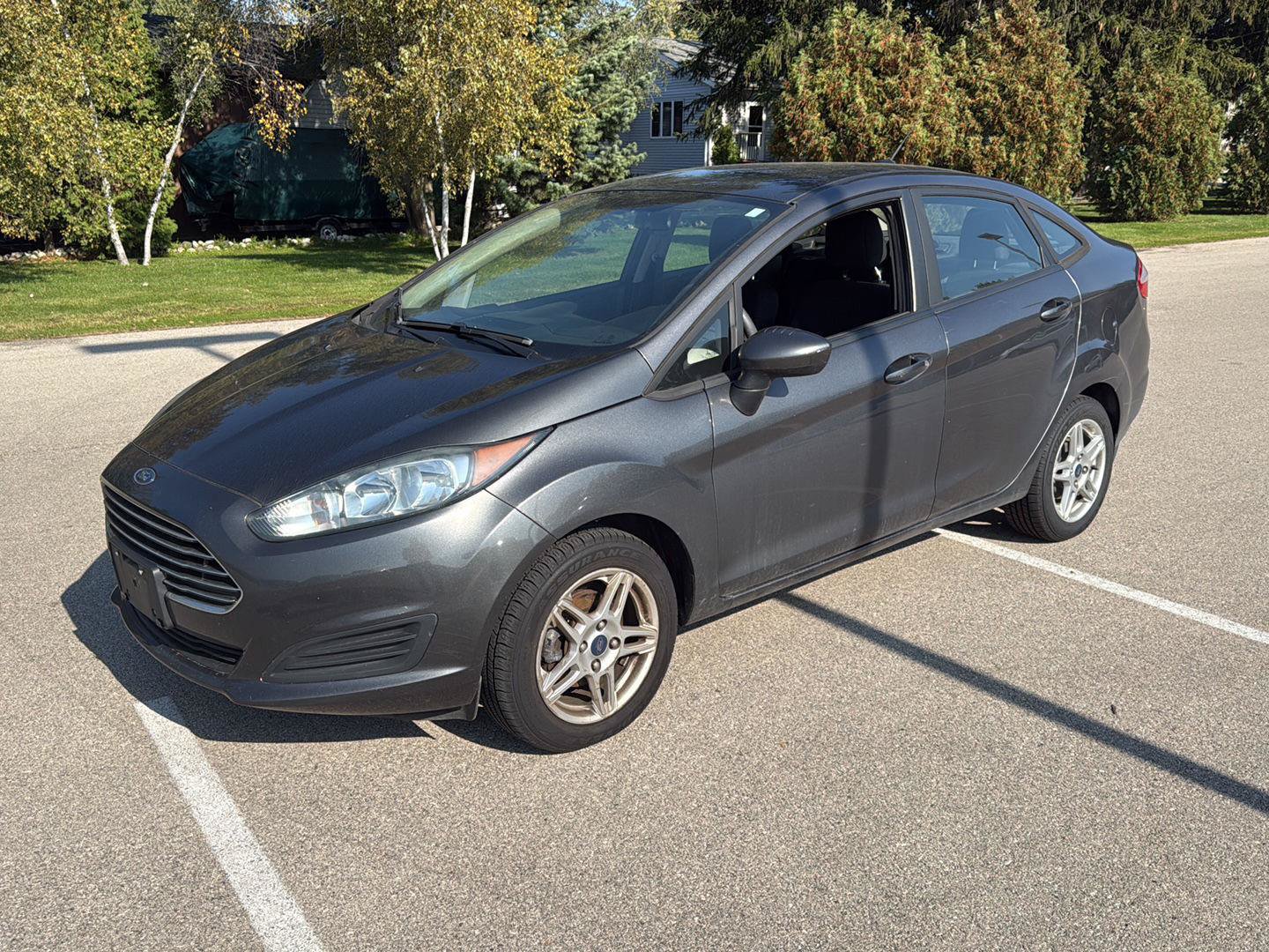 Used 2017 Ford Fiesta SE FWD image 3