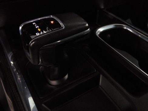 Used 2022 Chevrolet Silverado 1500 RST image 18