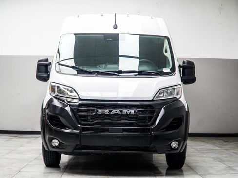 Used 2024 RAM ProMaster 2500 w/ Convenience Group FWD image 7
