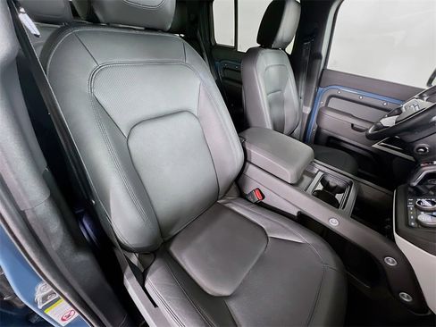 Used 2024 Land Rover Defender 110 S image 30