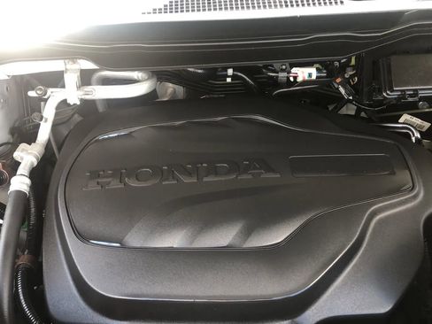 Used 2021 Honda Pilot Touring image 46