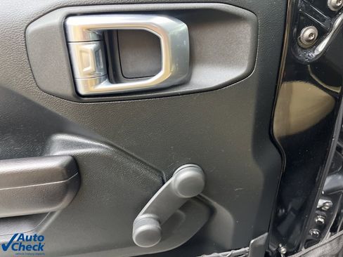 Used 2021 Jeep Gladiator Sport w/ Trailer Tow Package image 30