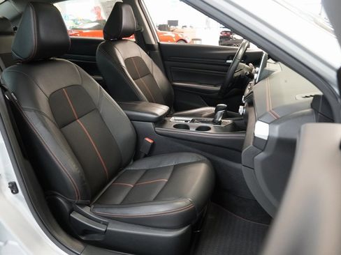 Used 2020 Nissan Altima 2.5 SR w/ Premium Package image 32