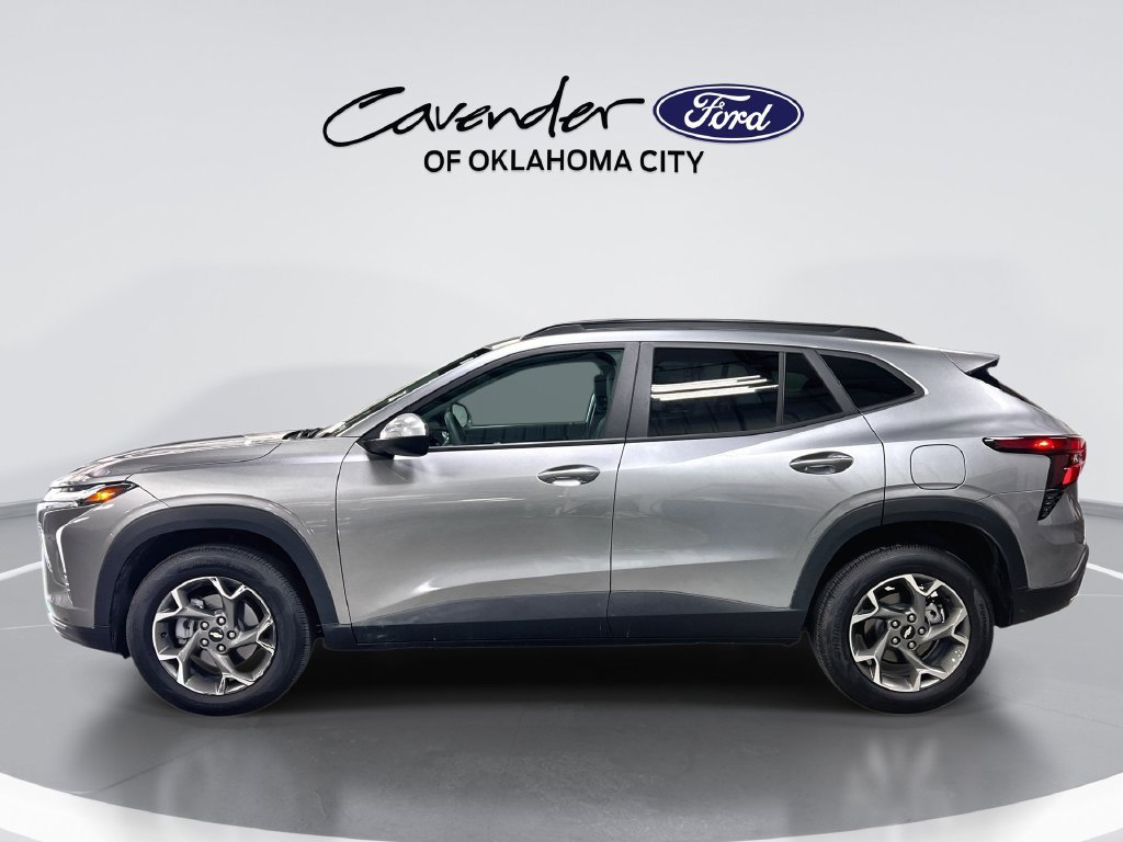 Used 2026 Chevrolet Trax LT FWD image 5