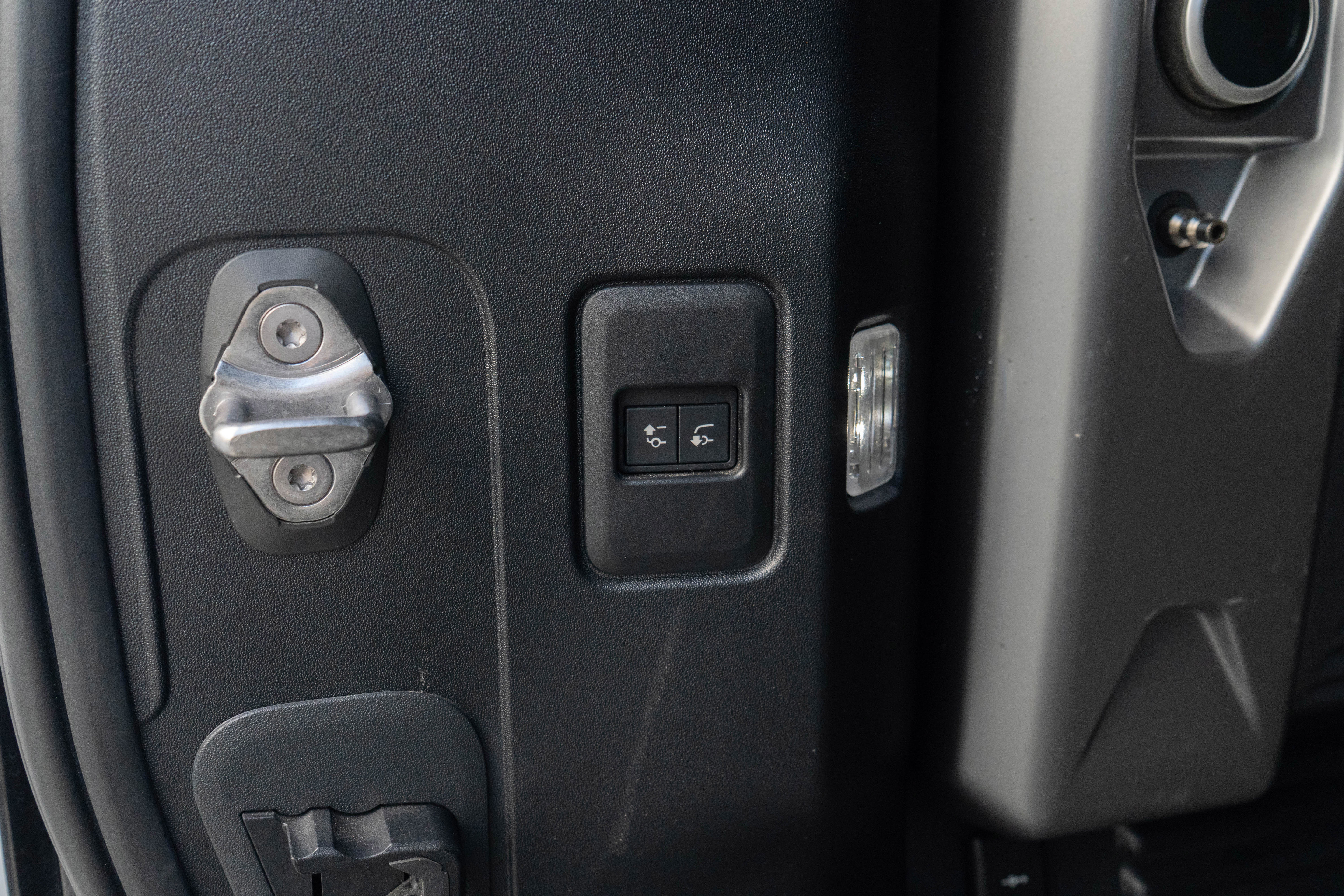 Used 2023 Land Rover Defender 110 Carpathian Edition AWD/4WD image 27