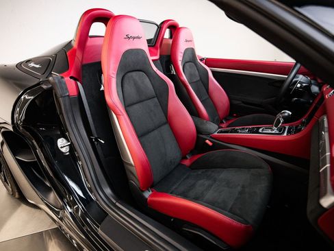 Certified 2023 Porsche 718 Boxster Spyder RWD image 28