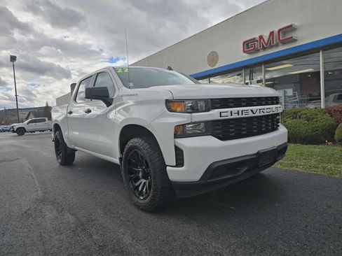 Used 2022 Chevrolet Silverado 1500 Custom image 1