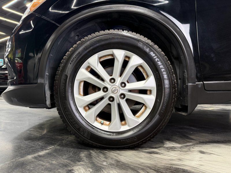 Used 2014 Nissan Rogue SV AWD/4WD image 21