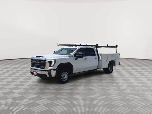 New 2026 GMC Sierra 3500 Pro w/ Convenience Package AWD/4WD image 33