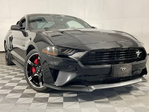 Used 2021 Ford Mustang GT Premium w/ Equipment Group 401A RWD image 39