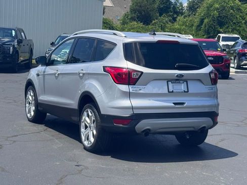 Used 2019 Ford Escape Titanium AWD/4WD image 17